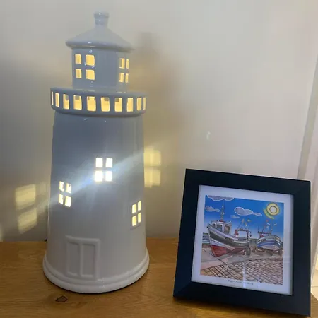 Sunrise At The Bay 아파트